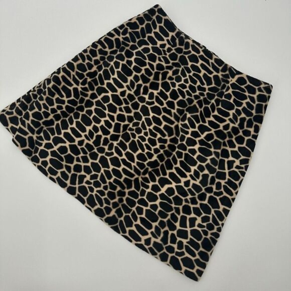 Women’s Black and Tan Animal Print A-Line Skirt - Picture 1 of 3